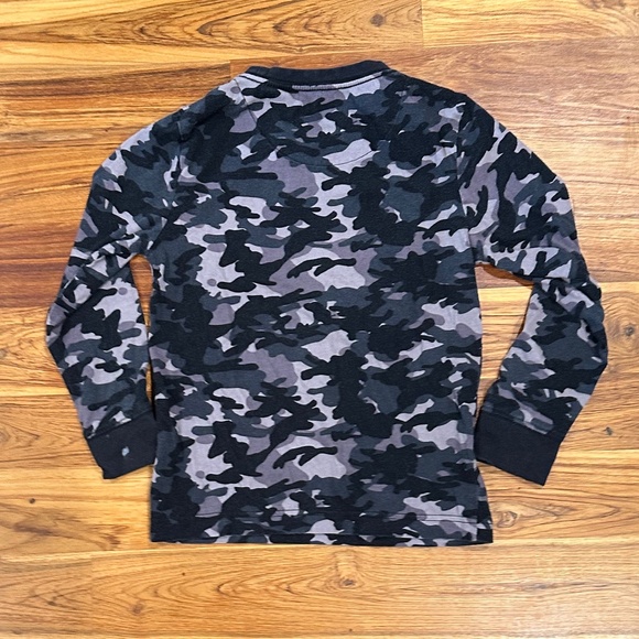 Kids Nike Camo Long Sleeve Size 7 - Picture 3 of 5